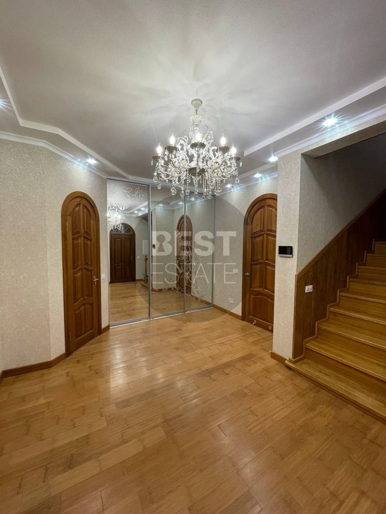 Продам дом пос. Кирова, Салтовка, Ак. Павлова , 180 м2 , 6 соток