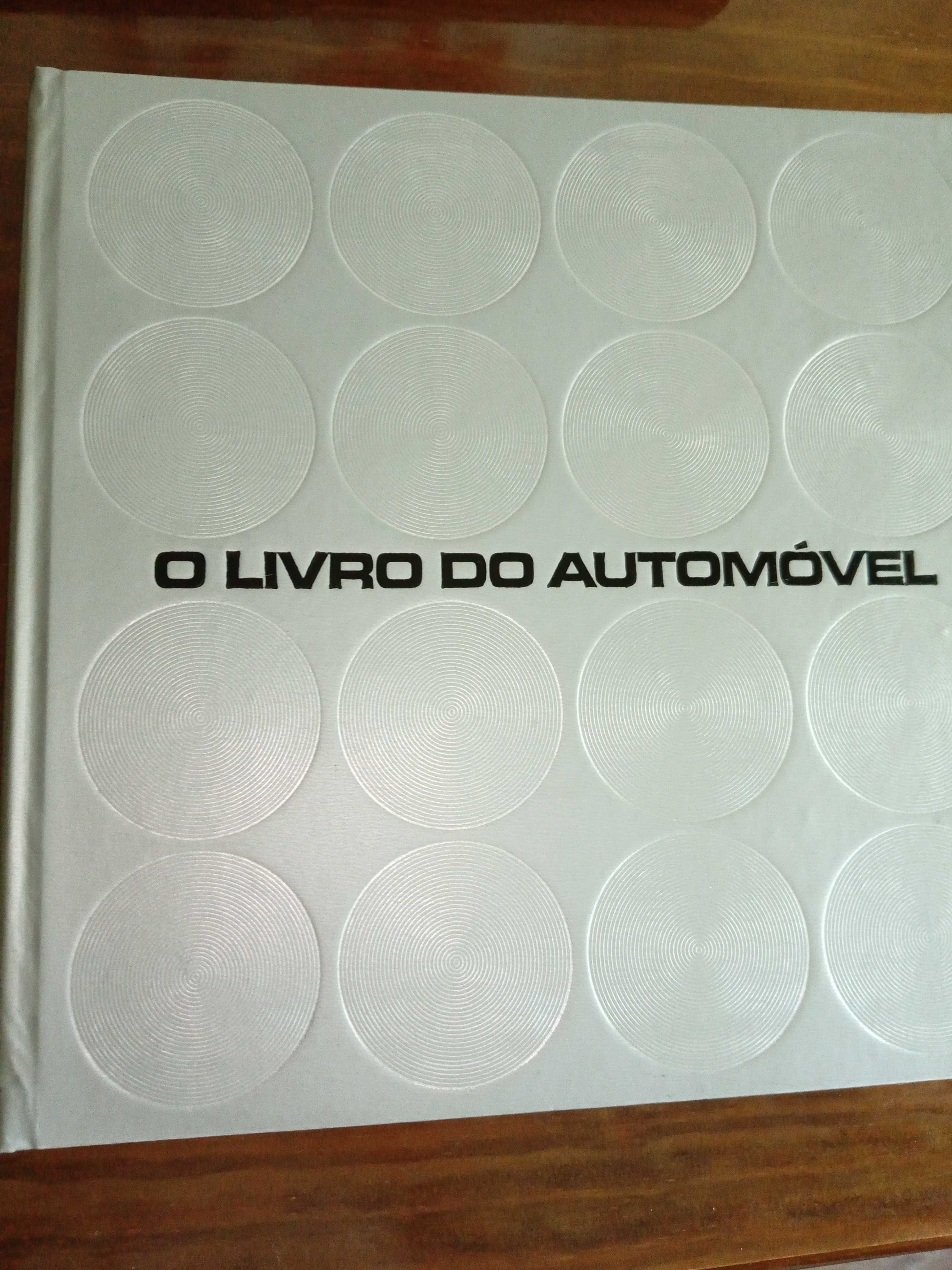 Livros com vários temas