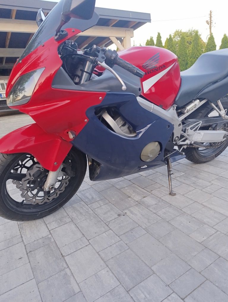 Honda CBR 600 F4i 2002 r.