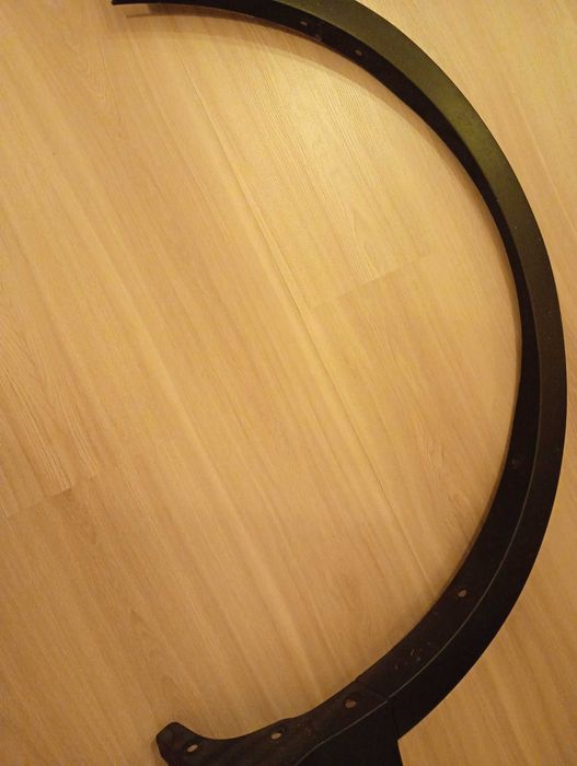 Listwa błotnika lewego Ford Escape