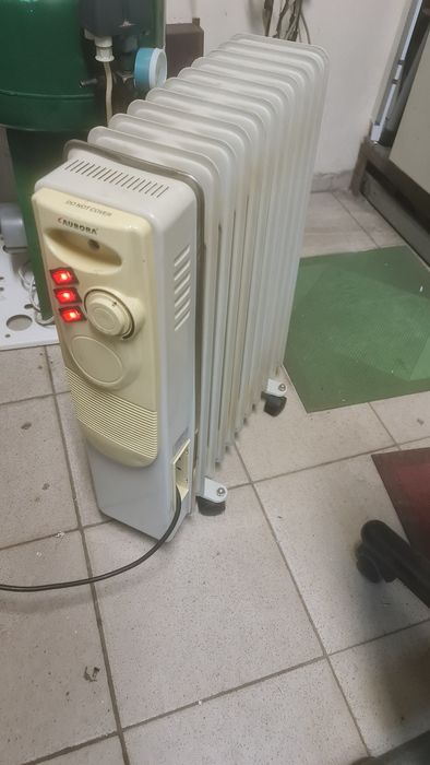 Обігрівач радиатор масляний AURORA AU067