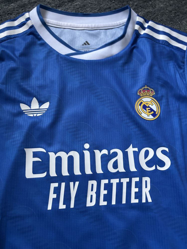 Real Madrid Mbappe 9