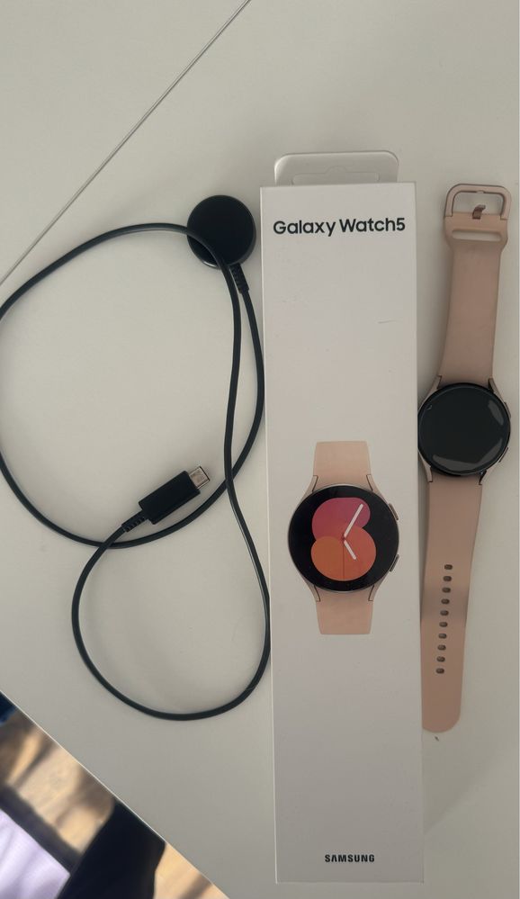 Samsung galaxy watch 5 różowy, gwarancja, używany 6 miesiecy