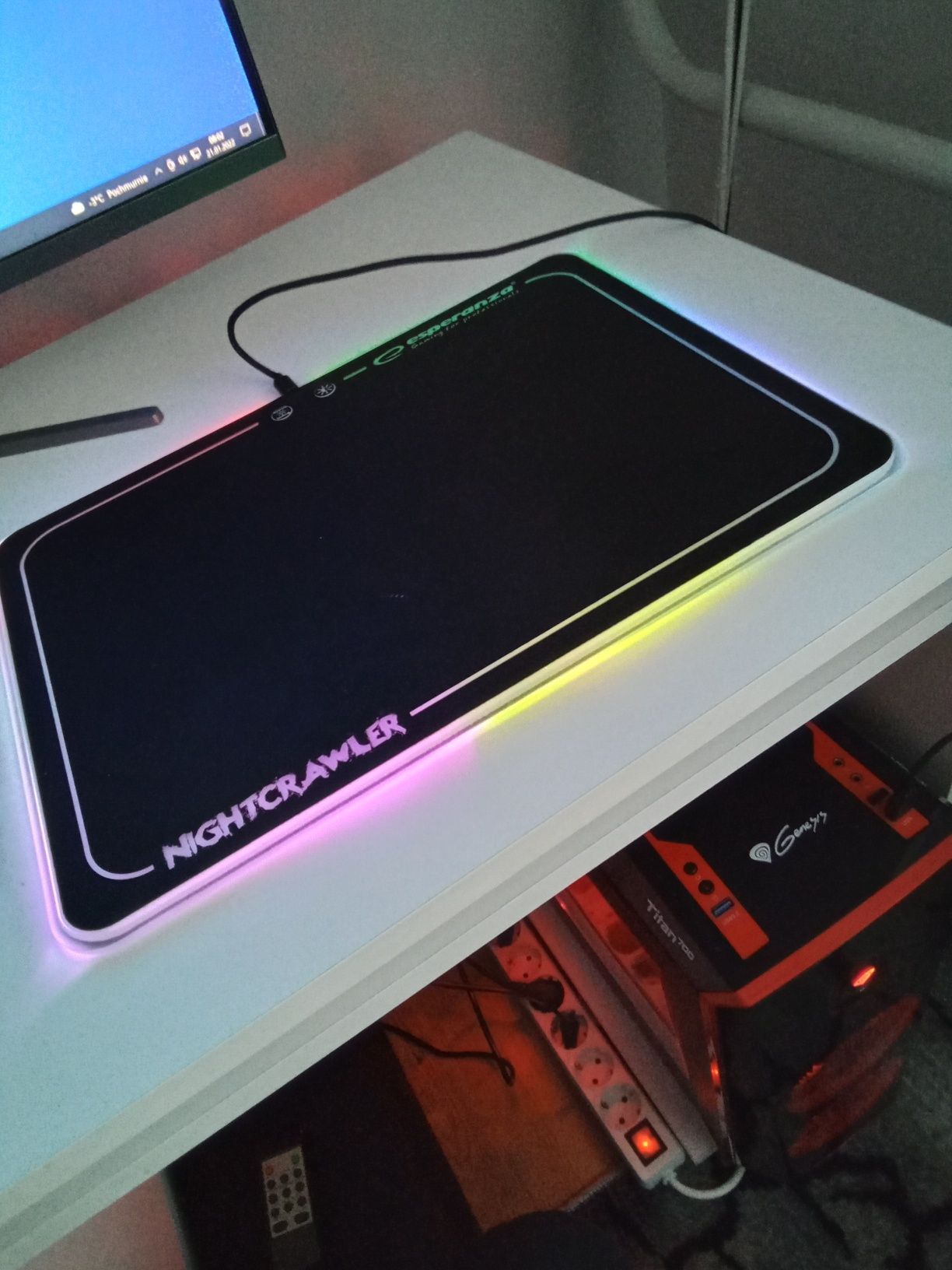 Sprzedam podkładkę pod myszkę rgb
