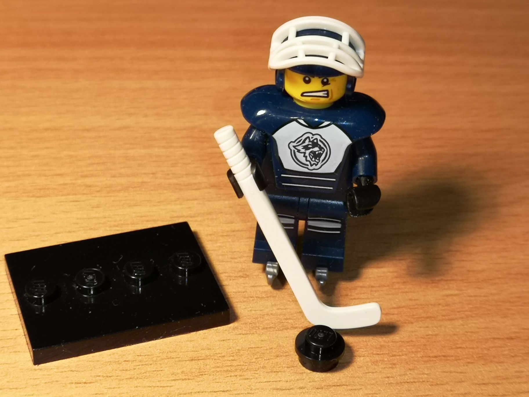 Lego Ludzik Figurka hokeisty Hockey Player Minifigure col04-8