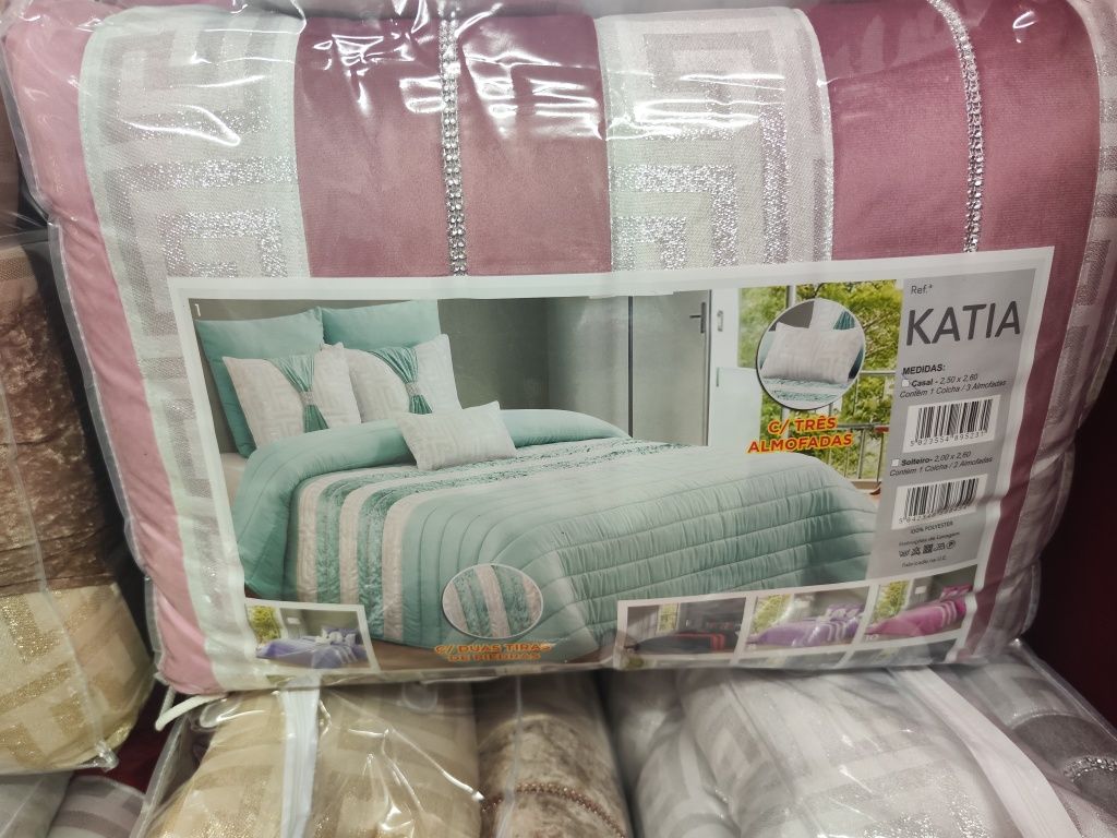 Edredão edredom cama casal ref.2025 Novo
