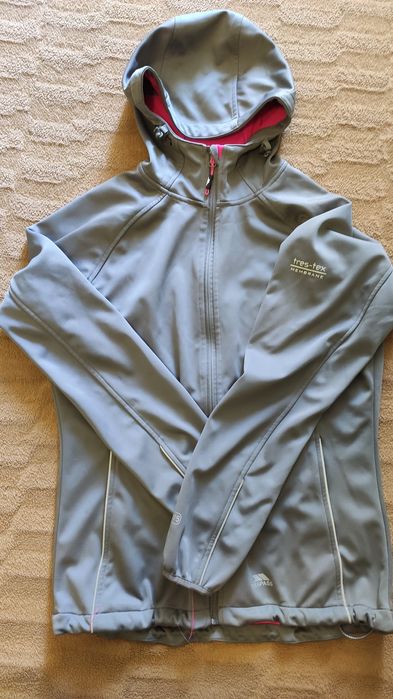 Вітровка розмір L,фірма  TRESPASS