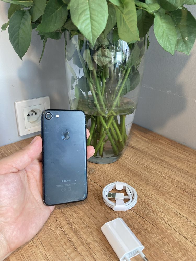 Apple iphone 7 - stan dobry , 32 Gb