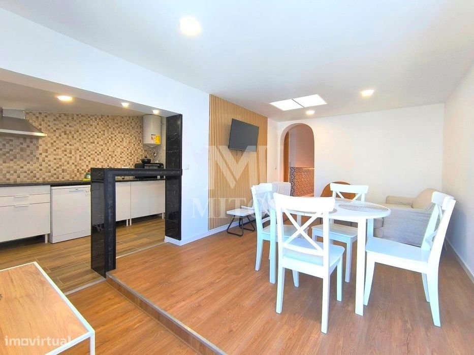 Moradia T2 renovada para venda na Areosa - Viana do Castelo