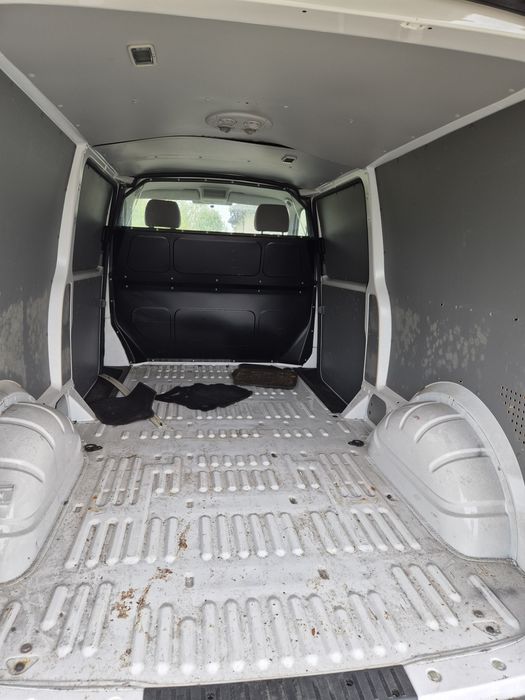 Авто для ЗСУ Фольцваген Т6 Транспортер вантажний