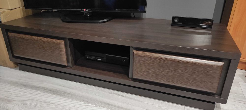 Szafka RTV pod telewizor