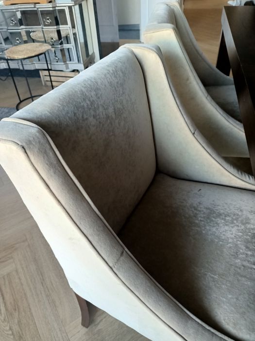 Sprzedam stół i krzesła