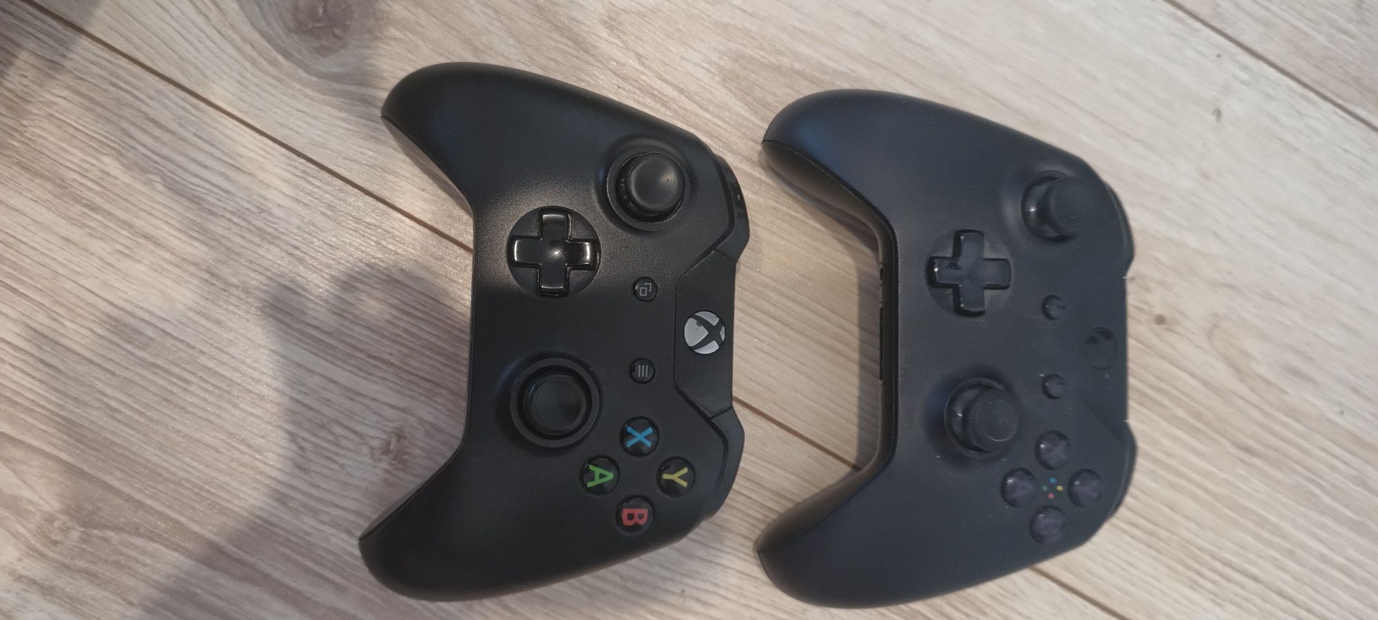 Xbox one 1TB +2 pady
