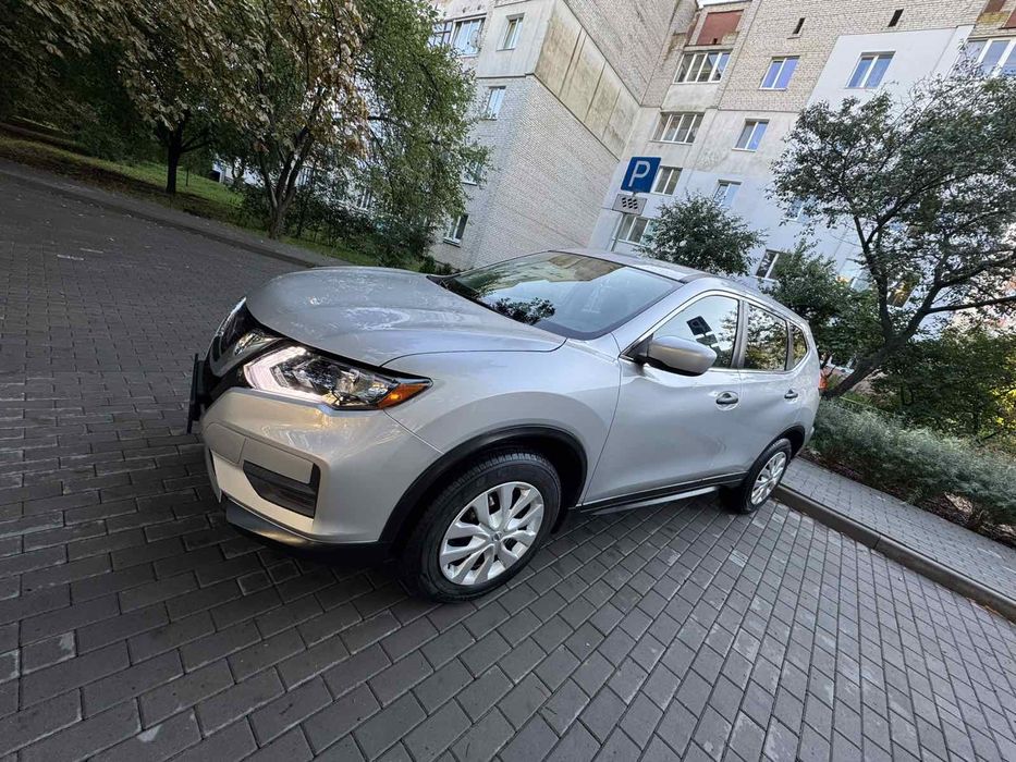 Nissan Rogue 2.5  2019