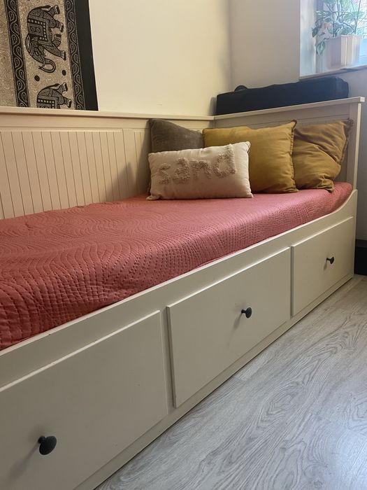 Cama Ikeia Hemnes