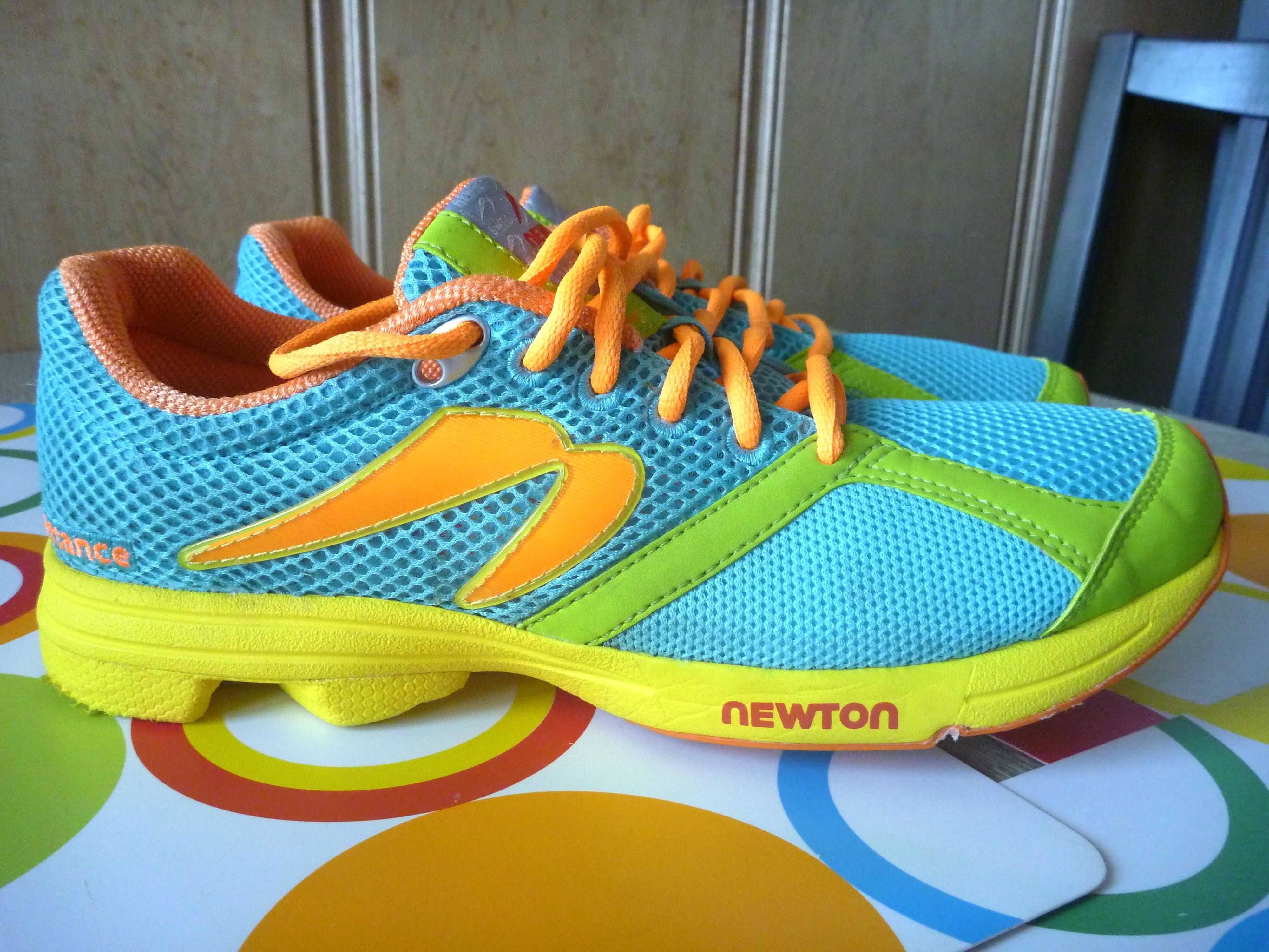 NEWTON Distance - lekkie buty do biegania - 40  - 26 cm