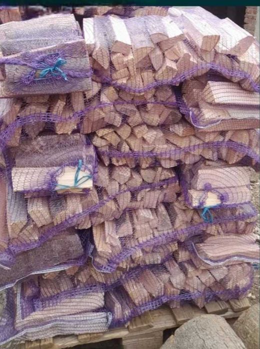 ДРОВА СУХІ в сітках