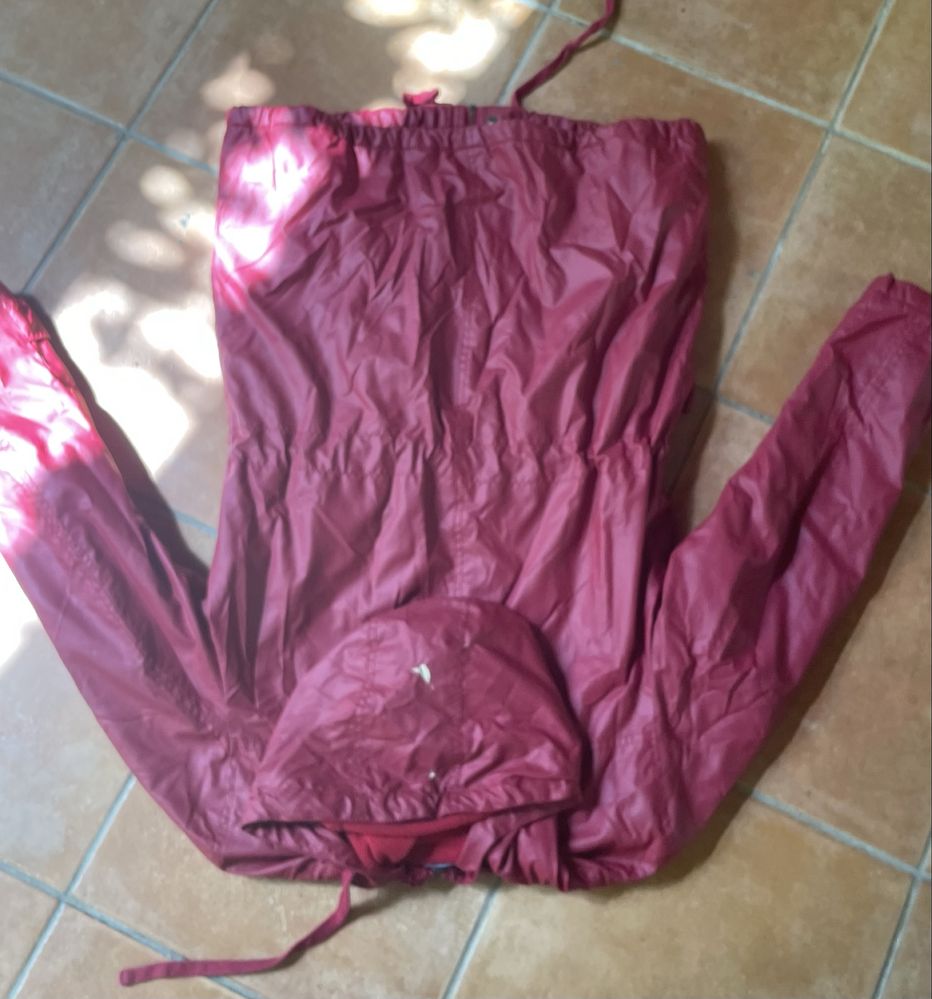 Lanidor - Gabardina vermelha