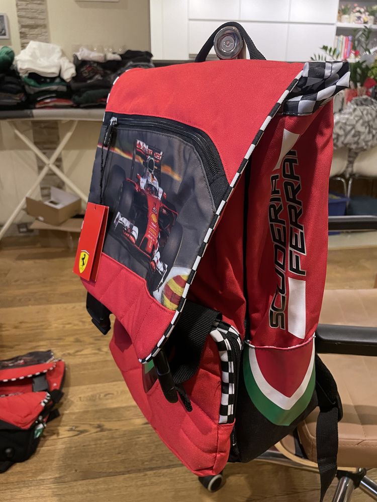 Plecak torba walizka na kółkach FERRARI