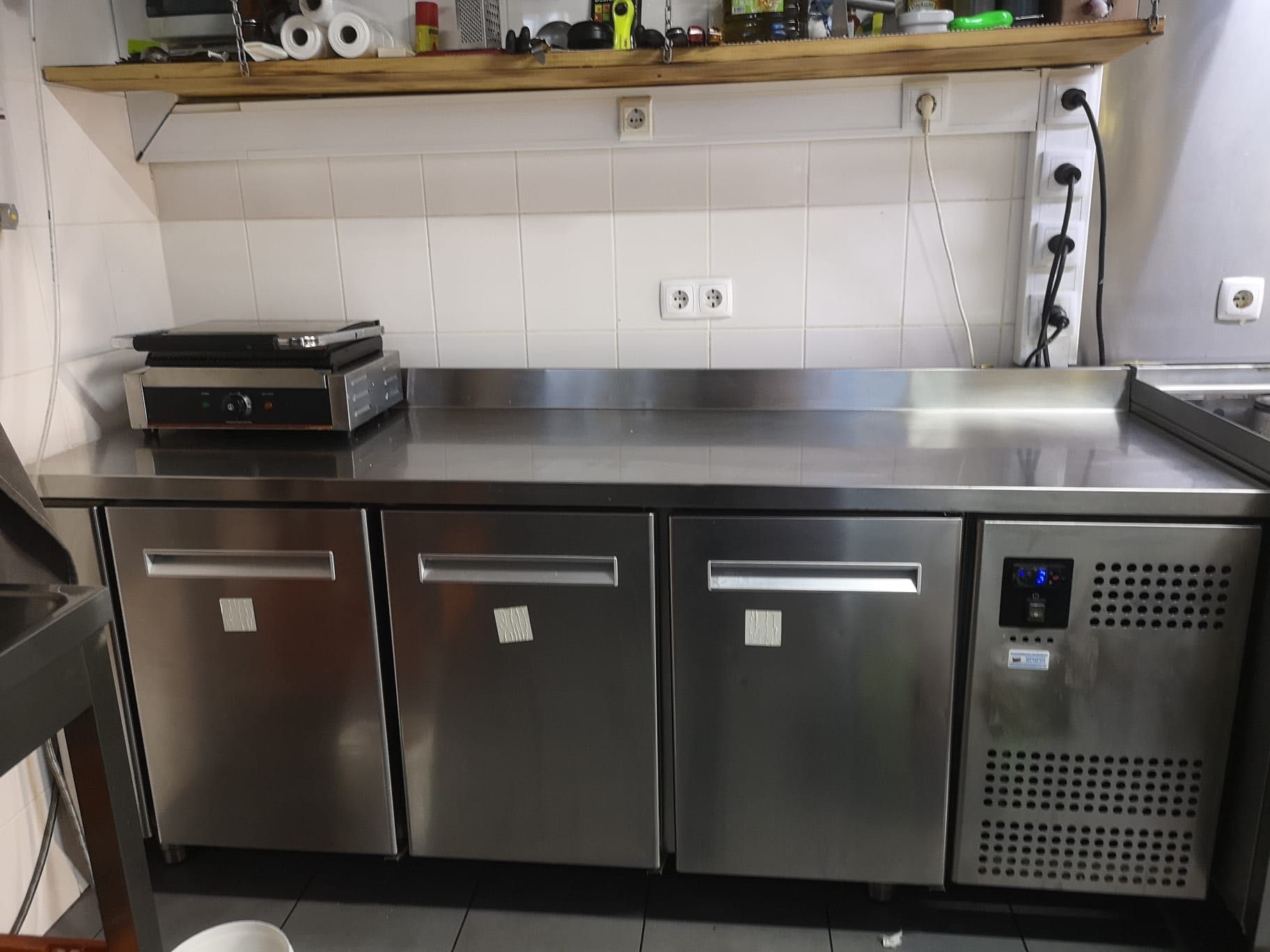 Vendo Recheio de Cozinha de Restaurante - Ótimo Estado!