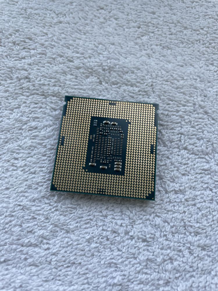Intel Core i3 8100 / 3.6Ghz / 4 ядра / 65W / Socket 1151