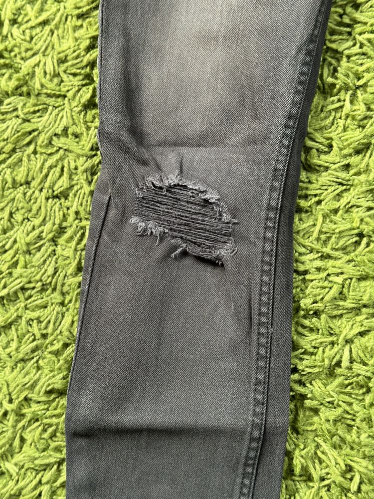 Spodnie Jeansy z dziurami H&M rozm. 146