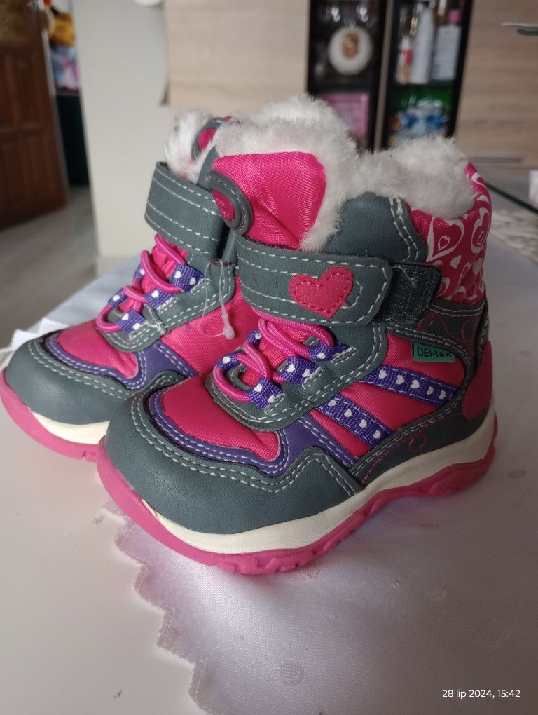 Buty zimowe Nowe rozmiar 20