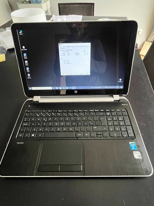 Portatil HP Pavilion 15-n206sp | i7 8GB |120GB SSD |Win10 Bateria Nova