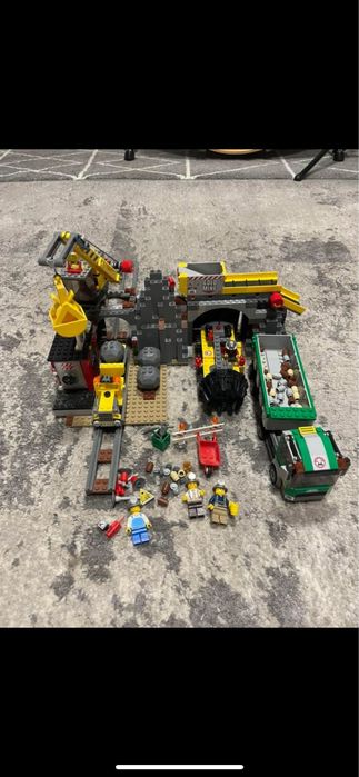 Lego 4200, 4201, 4203, 4204 Kopalnia Zlota