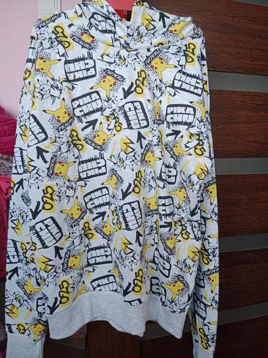 Nowa bluza Pikachu dla chłopca