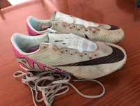 Sapatilhas futebol Nike tamanho 40