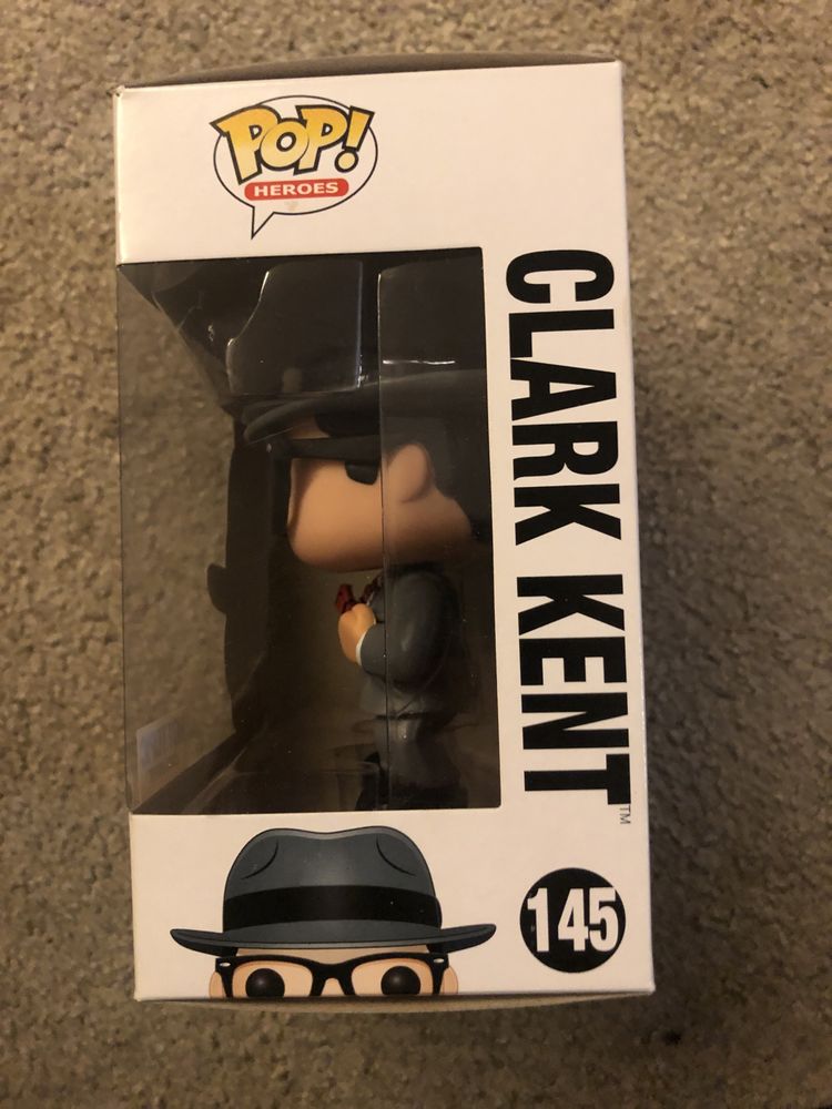 Funko Pop Clark Kent hot topic exclusive