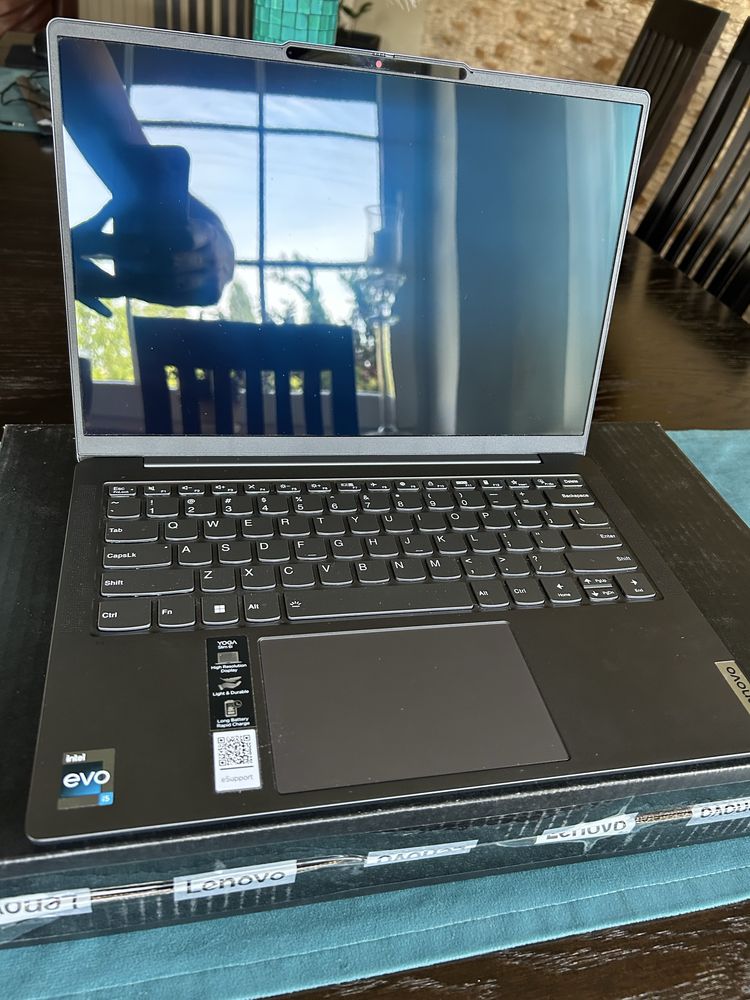 Laptop Lenovo Yoga Slim 6 14IRH8 14 Oled i5-13500H 16GB RAM 512GB SSD