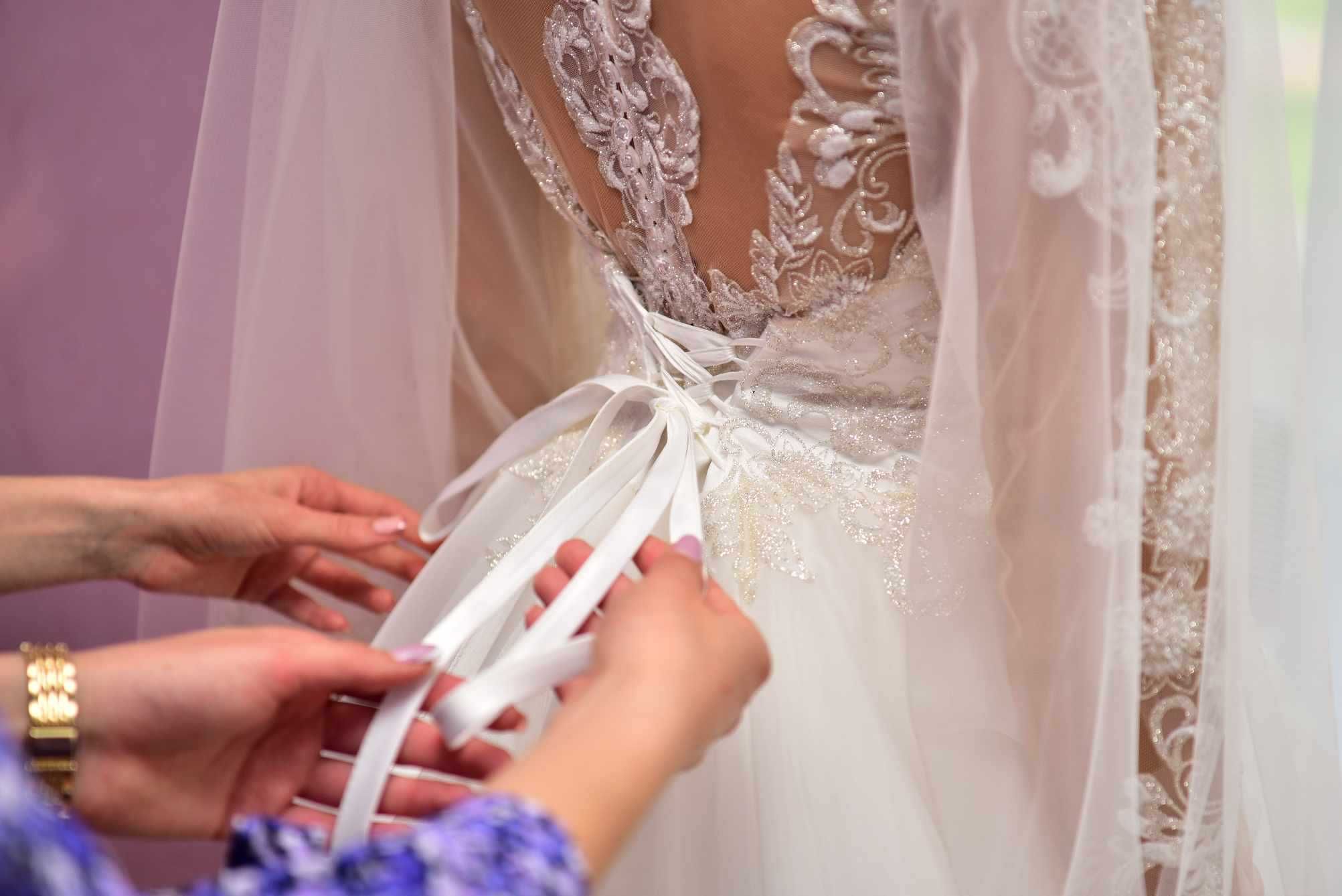 Весільна сукня ексклюзивна розмір S