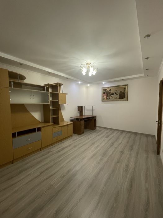 Продається затишна 1к кв., на Каскаді, вул. Симоненка