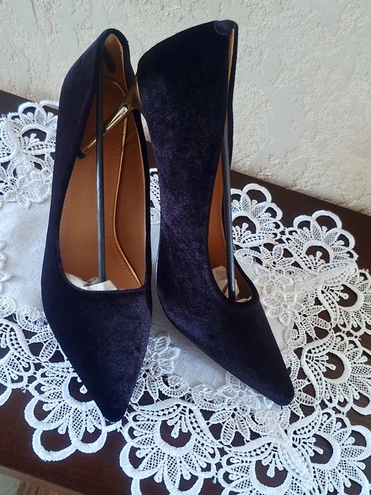 Eleganckie szpilki damskie na wysokim obcasie NOWE rozmiar 45