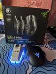 Razer Naga Pro + razer mouse dock mercury edition