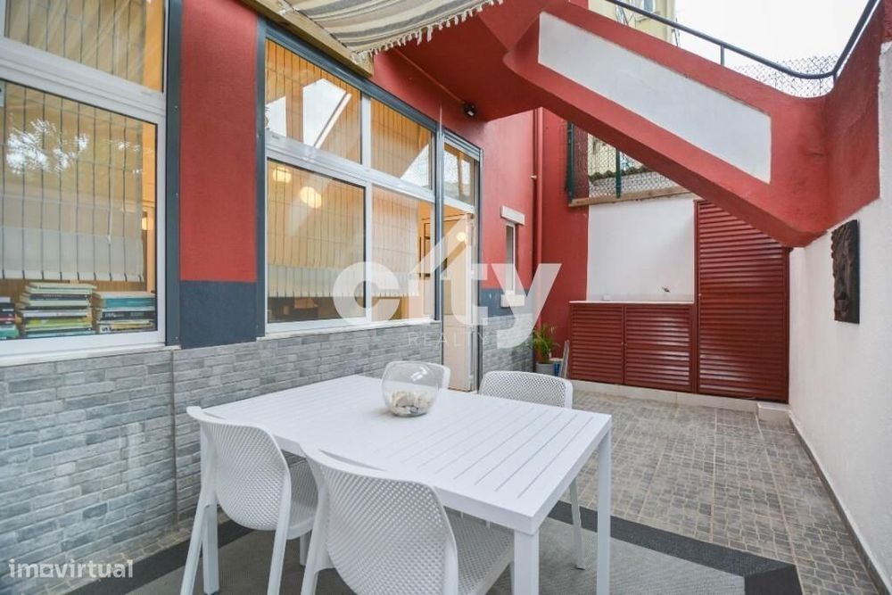 T2 com terraço renovado junto à Gulbenkian, El Corte Inglês  e Praça d