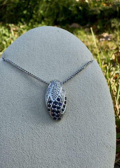 Золотой кулон с бриллиантами и сапфирами 585 пробы