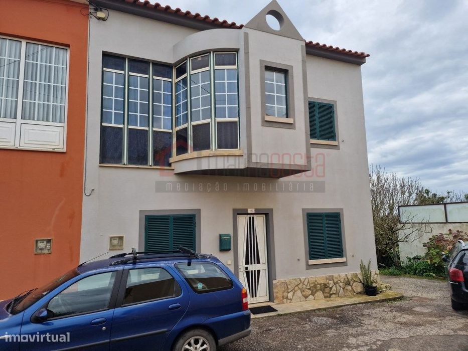 Moradia T3 com Garagem em Geraldes.