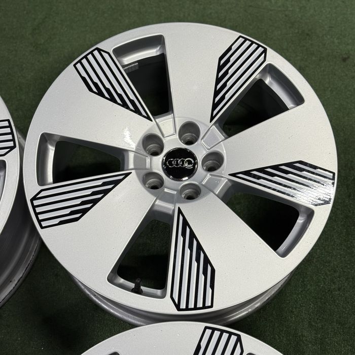 Оригінальні диски 5/112 r19 Audi Q8 e-tron, Q5, A6 і ін. Volkswagen.