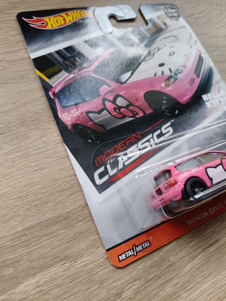 Hot Wheels Premium Hello Kitty Honda Civic EG Modern Classics