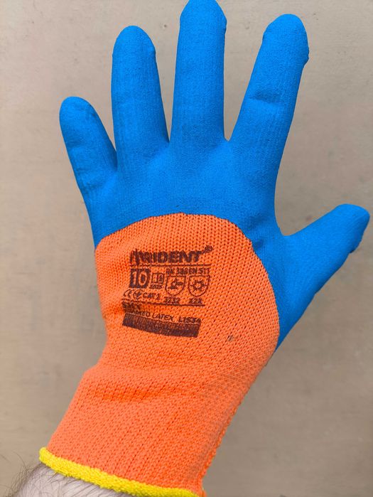 Перчатки, рукавички робочі зимові, утеплені з покриттям.