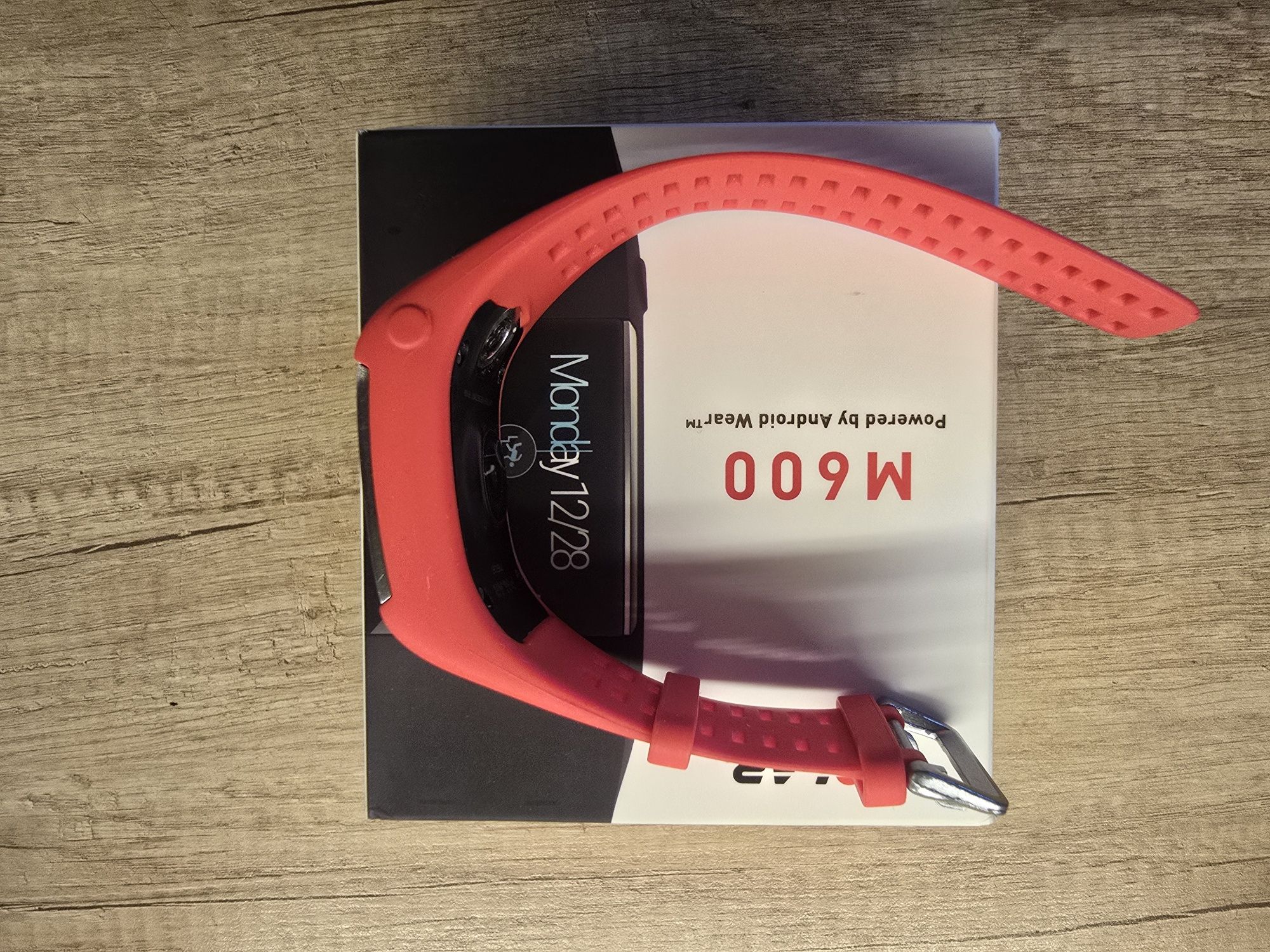Смарт годинник polar m 600