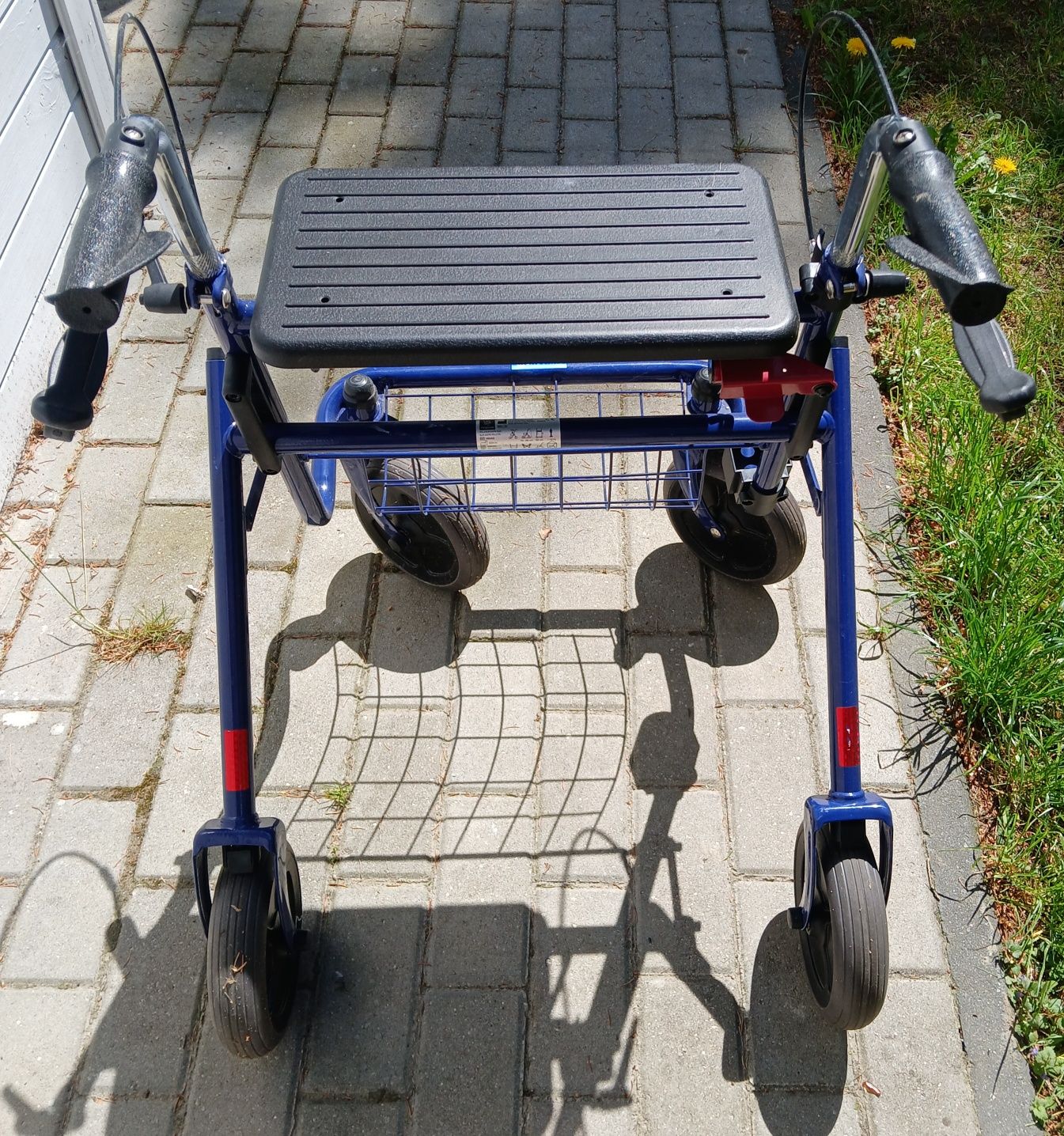 Nowy balkonik do 130kg