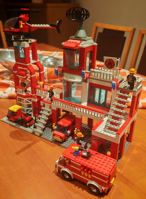Construções Brick&Fun Quartel Bombeiros