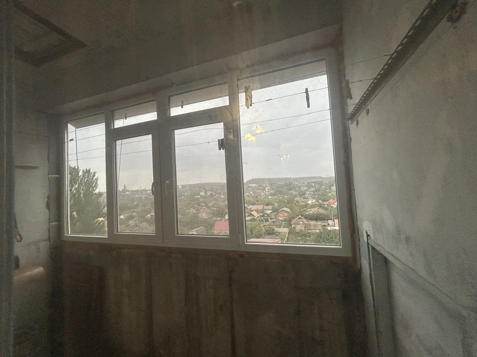 Оренда. 1кімнатна квартира 173кв-л, Курчатова 19. Все є. 4500