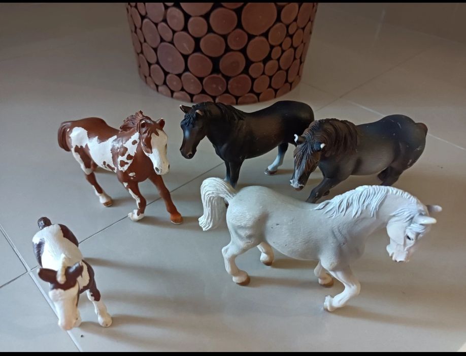 Cavalos coleção schleich