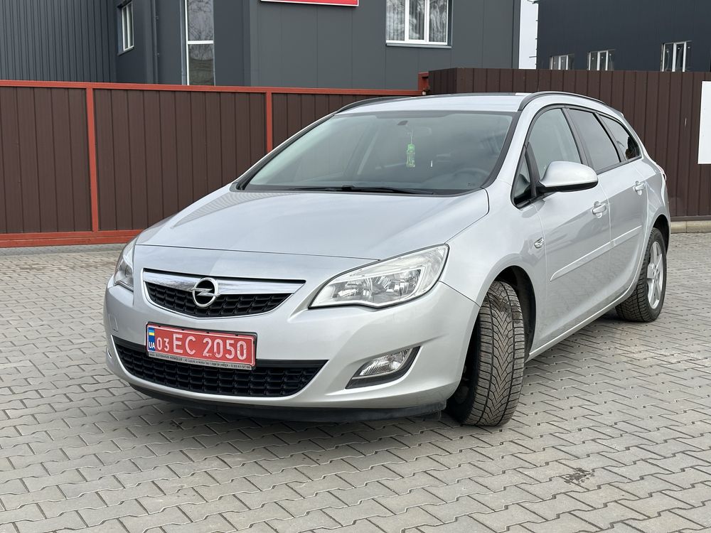 Opel Astra J Опель Астра