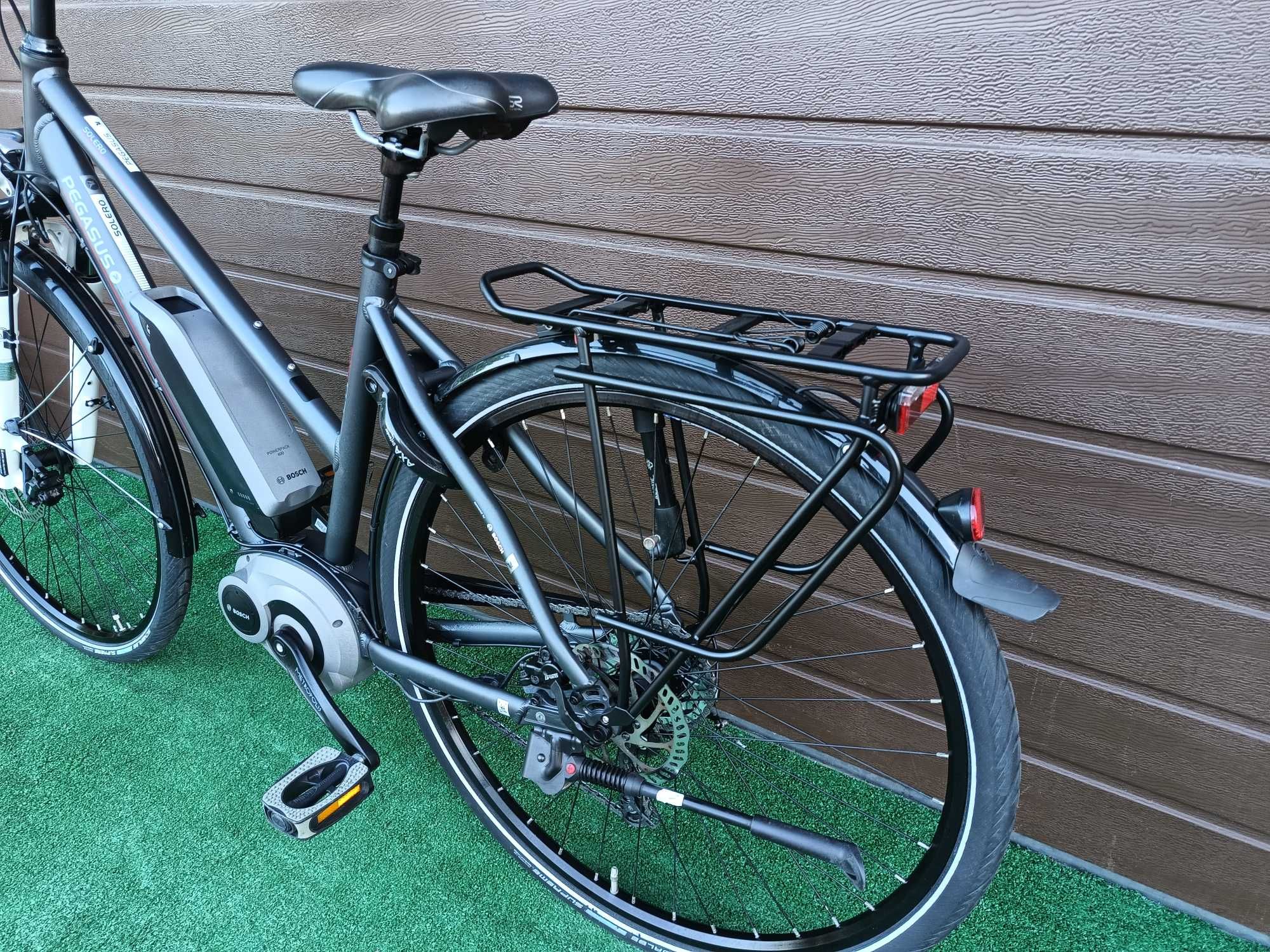 Rower Elektryczny Pegasus 28" Bosch 1x8 Shimano Deore  Amor 2xT LED